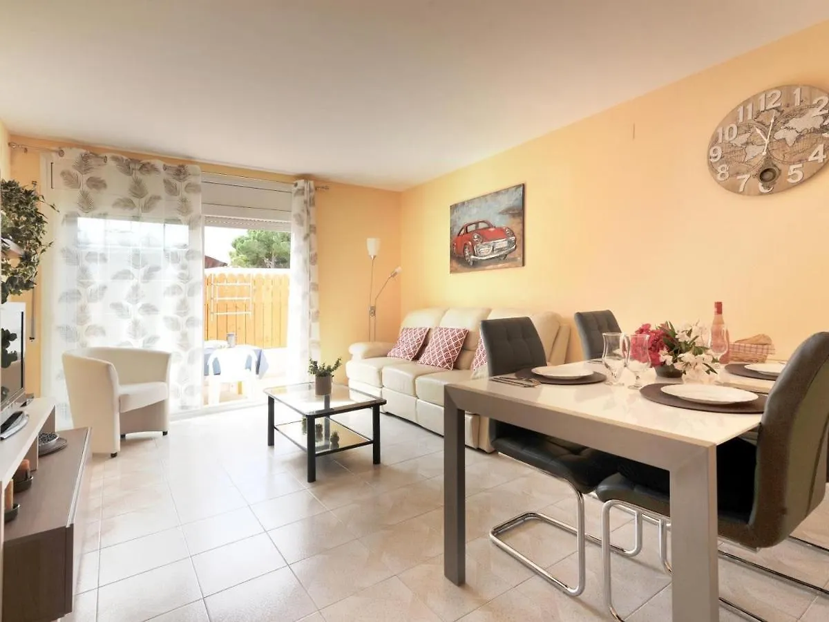 Gerkens, Bonita Casa De Tres Dormitorios Con Piscina Comunitaria En Escala L' Escala